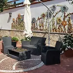 Tabor 1 Garden&parking Napoli