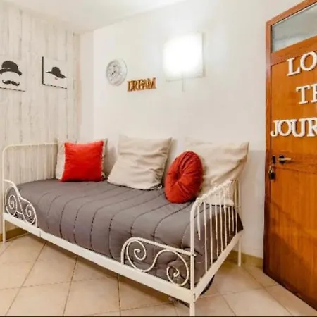 Διαμέρισμα Tabor 1 Garden & Parking