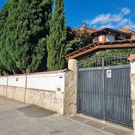 Tabor 1 Garden & Parking Apartment